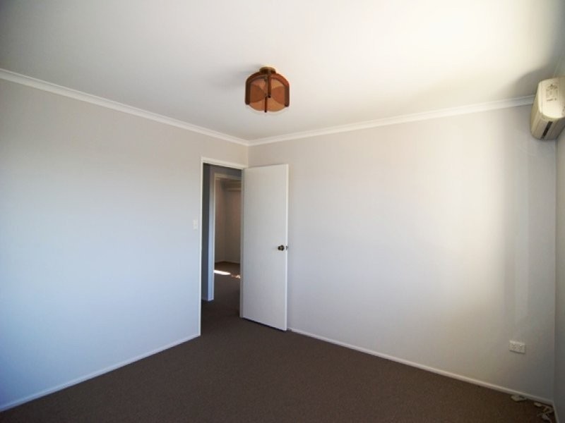 65 Elizabeth Street, South Gladstone QLD 4680