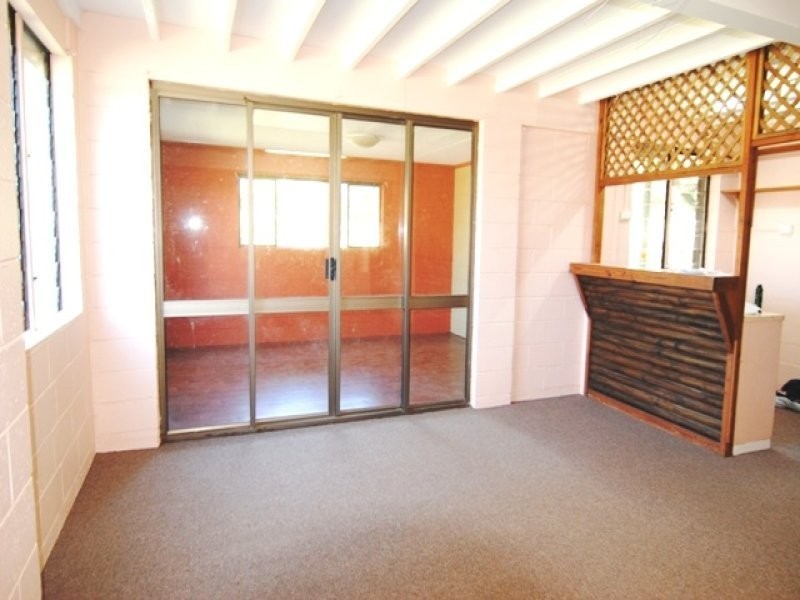 65 Elizabeth Street, South Gladstone QLD 4680