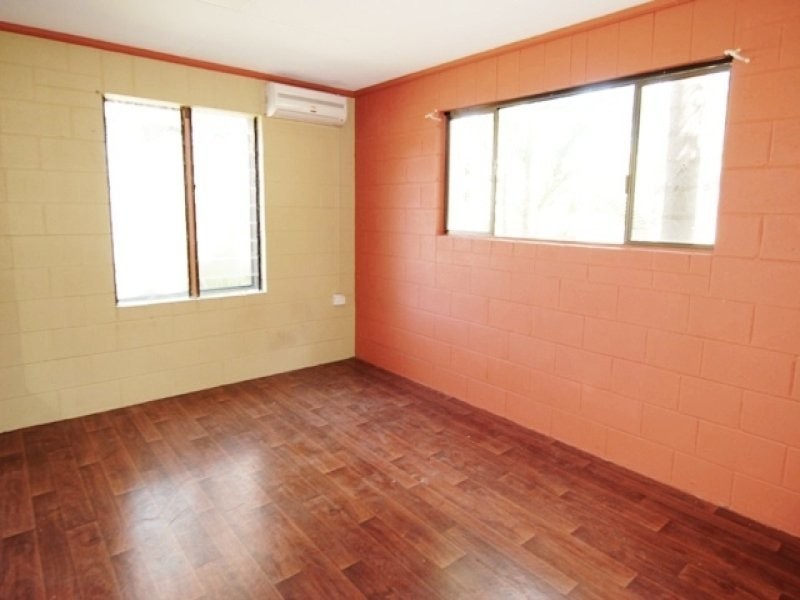 65 Elizabeth Street, South Gladstone QLD 4680