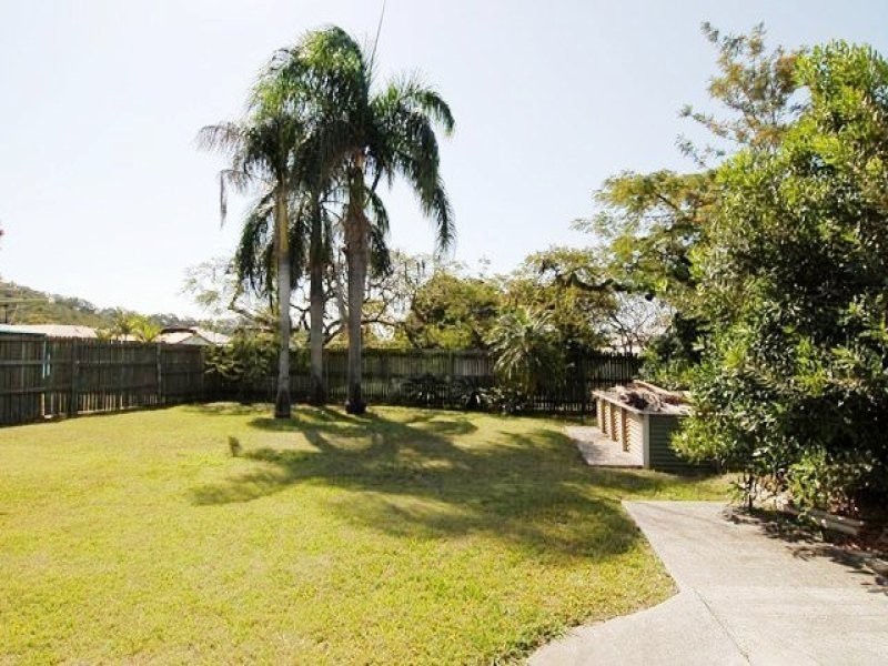 10 Bonar Street, South Gladstone QLD 4680