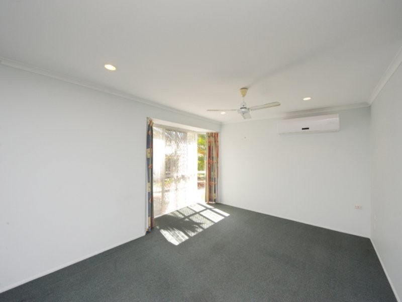 7 Palm Court, Clinton QLD 4680