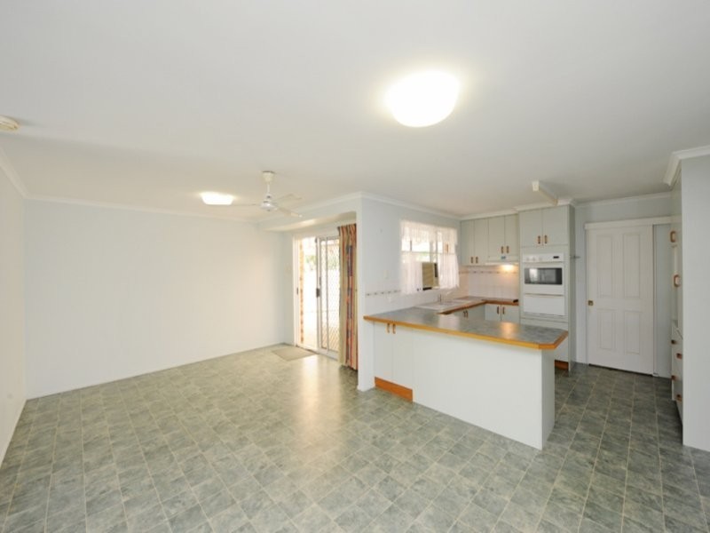7 Palm Court, Clinton QLD 4680