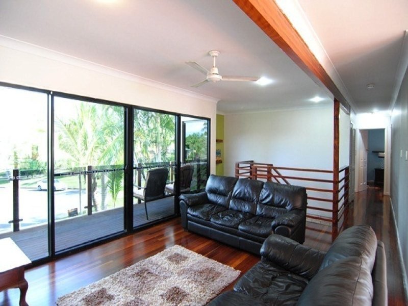 15 Amaroo Close, Glen Eden QLD 4680