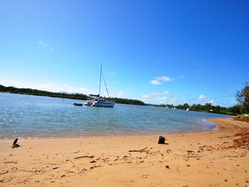 29 Lighthouse Drive, Boyne Island QLD 4680
