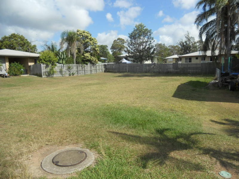 16 Pashley Street, Clinton QLD 4680
