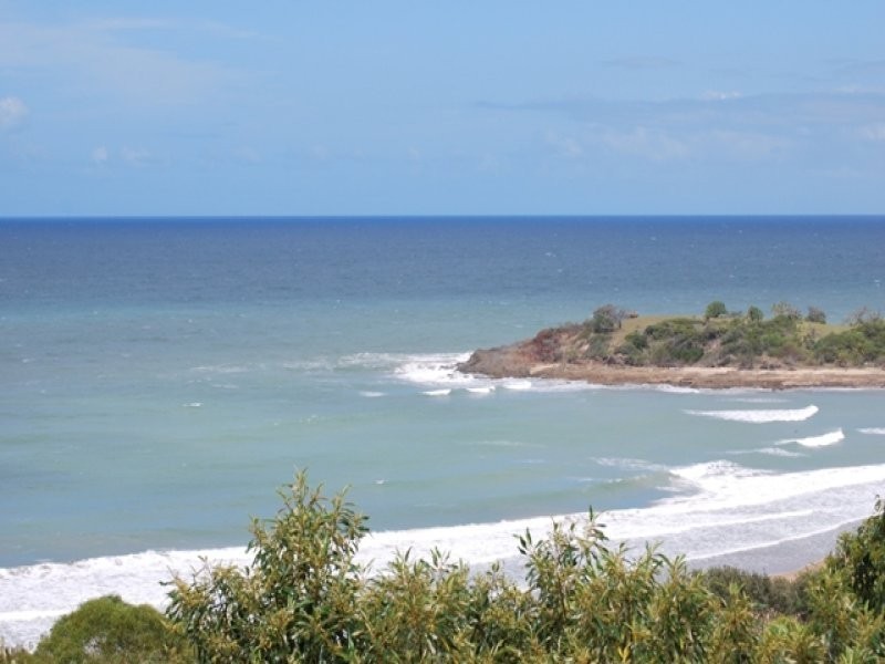 21 Springs Road, Agnes Water QLD 4677