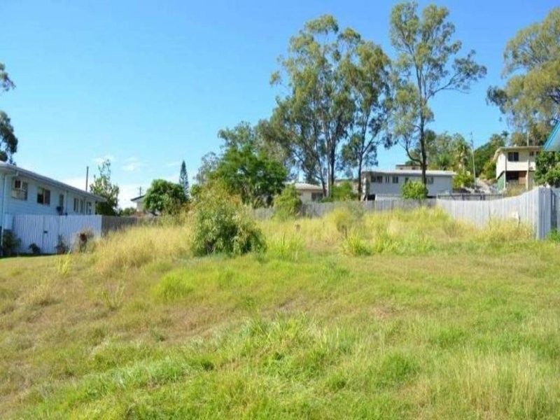 6 Walnut Street, New Auckland QLD 4680