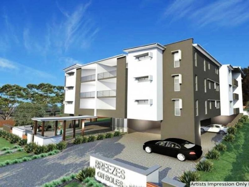 8-10 Boles Street, West Gladstone QLD 4680