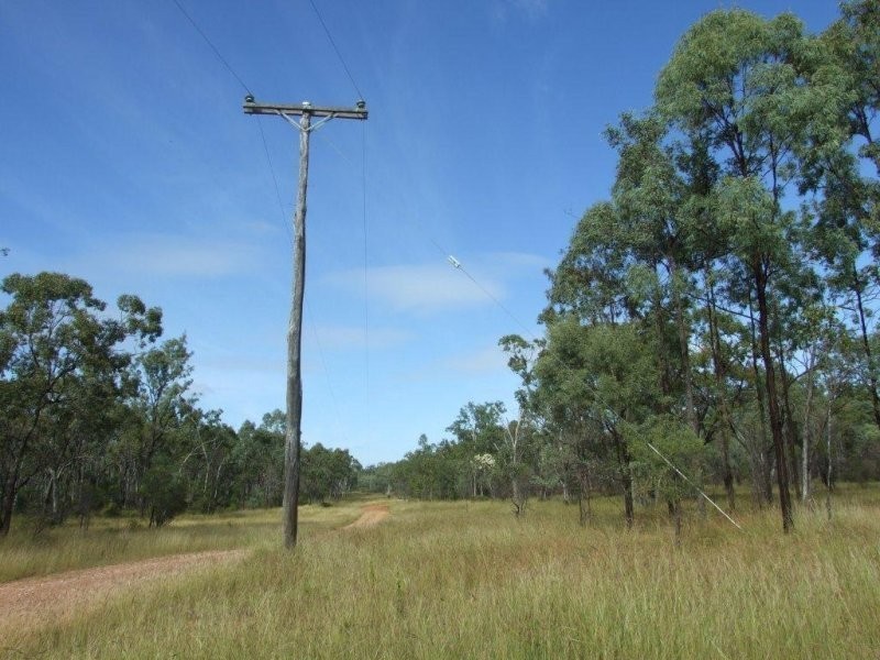6 Hillview Road, Clermont QLD 4721