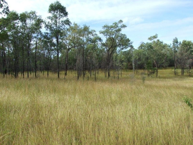 6 Hillview Road, Clermont QLD 4721