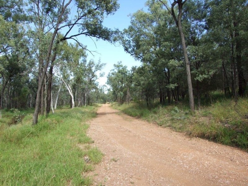 6 Hillview Road, Clermont QLD 4721