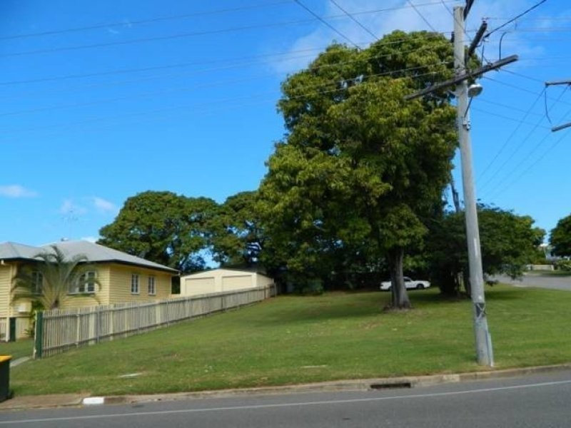 18 Rossella Street, West Gladstone QLD 4680