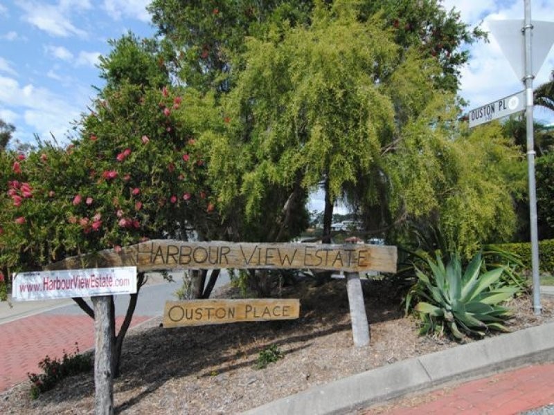 11 Ouston Place, South Gladstone QLD 4680