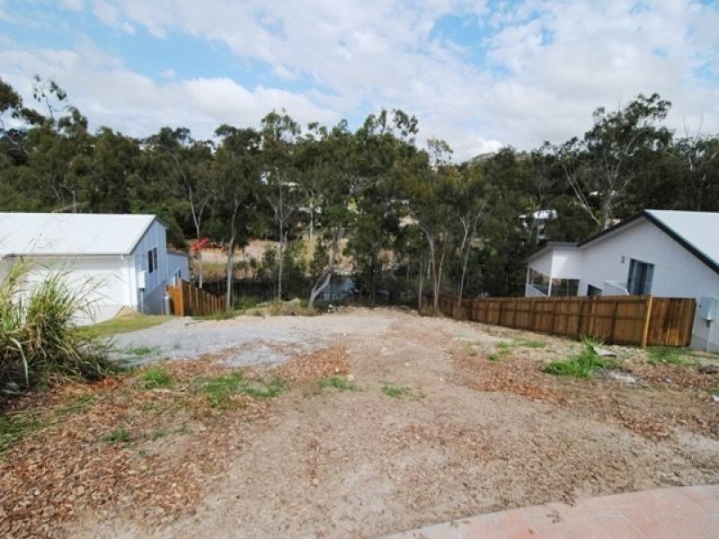 11 Ouston Place, South Gladstone QLD 4680