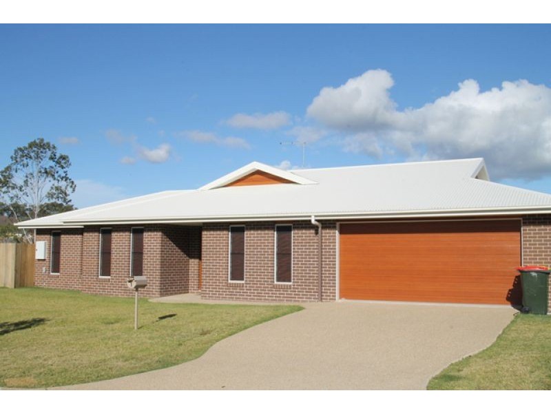 1 Briffney Street, Kirkwood QLD 4680