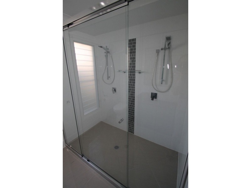 1 Briffney Street, Kirkwood QLD 4680