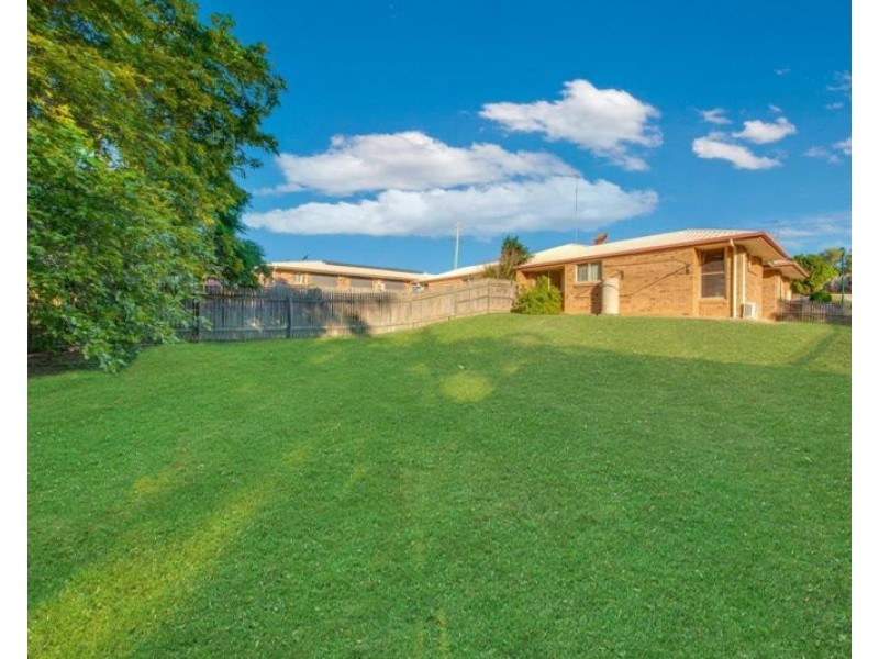 1/16 Sharyn Drive, New Auckland QLD 4680