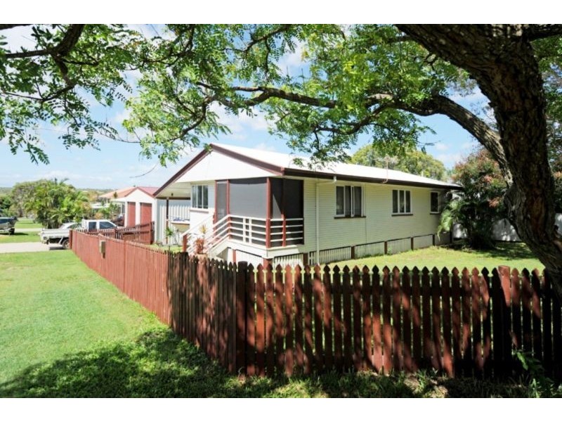 19 Pershouse Street, Barney Point QLD 4680