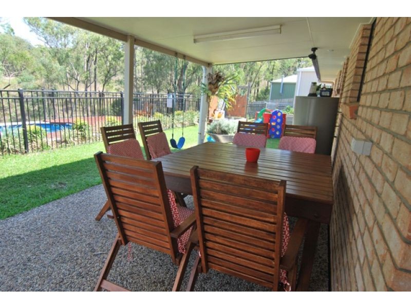 14 Panorama Court, Glen Eden QLD 4680