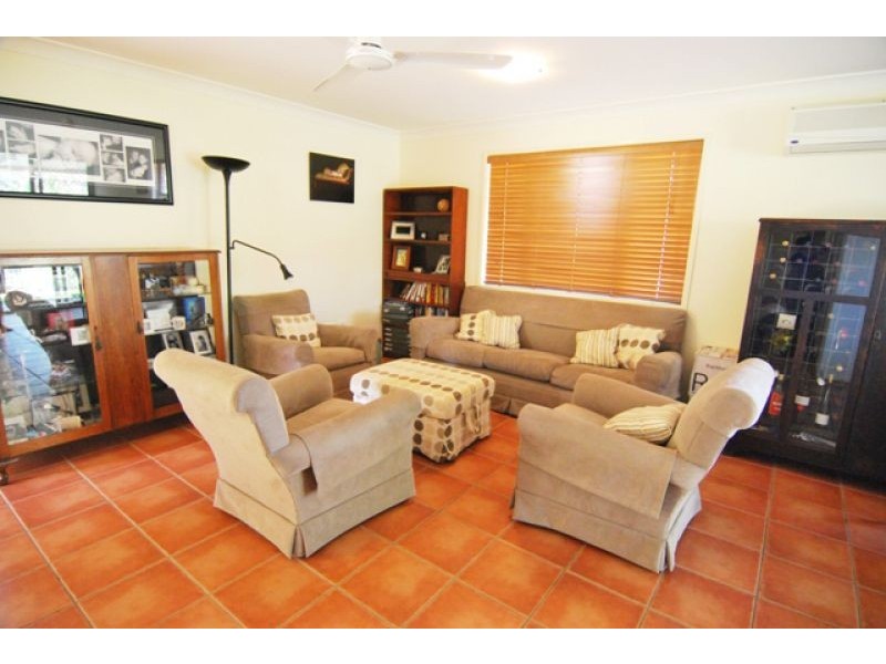 14 Panorama Court, Glen Eden QLD 4680