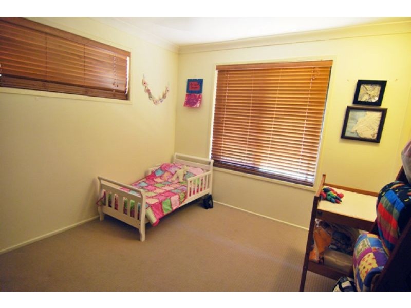 14 Panorama Court, Glen Eden QLD 4680