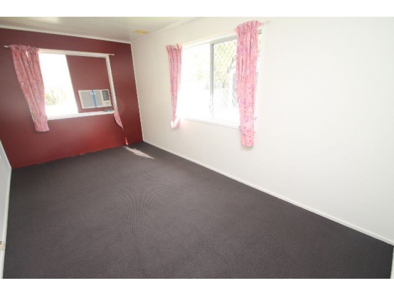 35 John Dory Drive, Toolooa QLD 4680