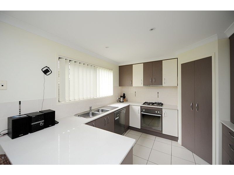 2/57 Barney Street, Barney Point QLD 4680