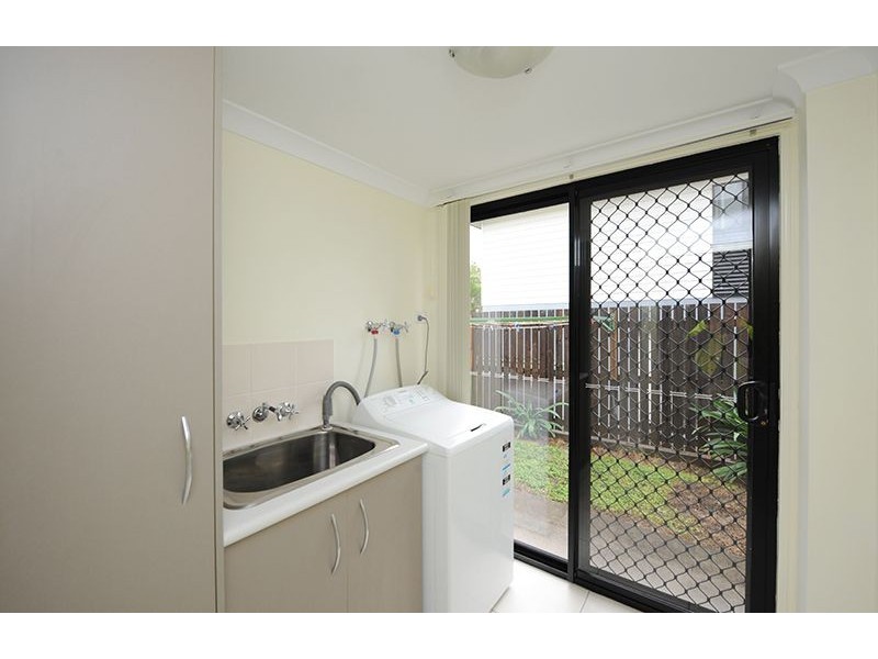 2/57 Barney Street, Barney Point QLD 4680