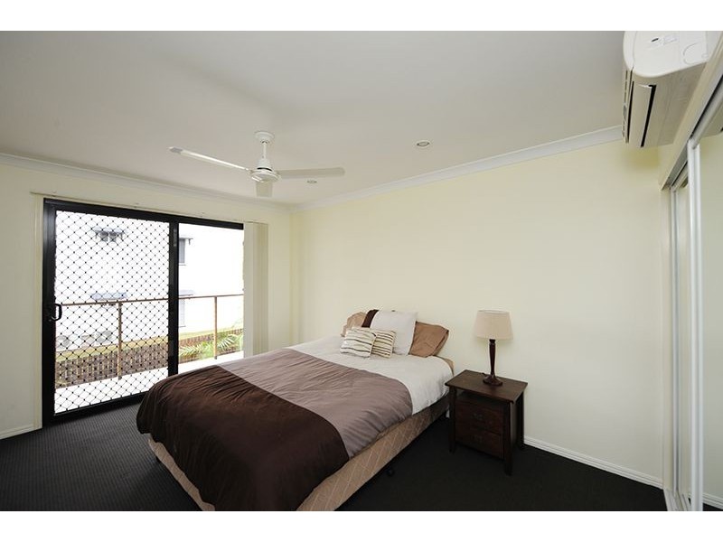 2/57 Barney Street, Barney Point QLD 4680
