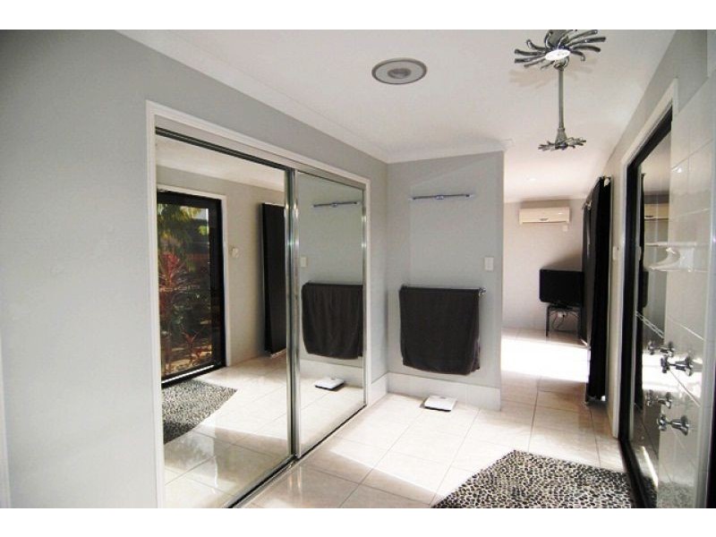 15 Liriope Drive, Kirkwood QLD 4680