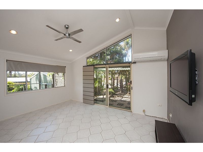60 Katandra Street, Boyne Island QLD 4680