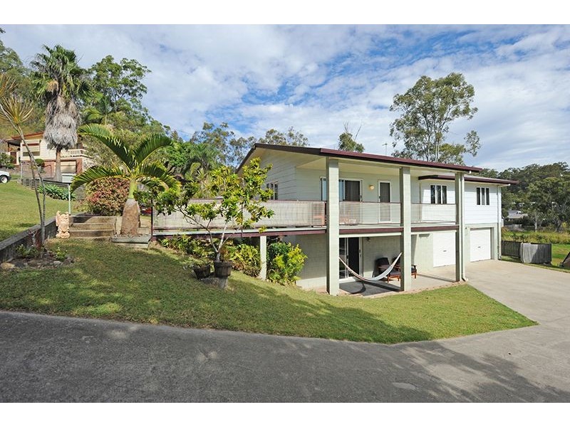 27 Pine Avenue, West Gladstone QLD 4680