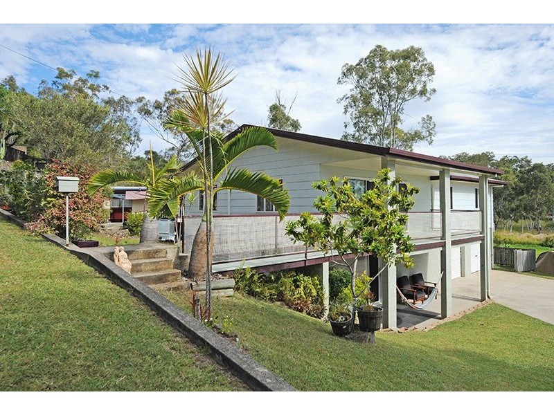 27 Pine Avenue, West Gladstone QLD 4680