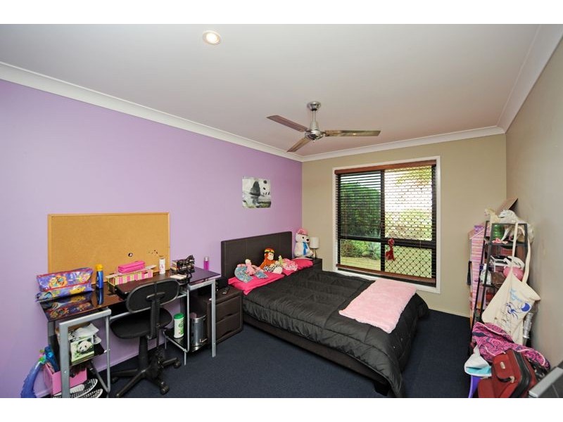14 Viewpoint Way, New Auckland QLD 4680