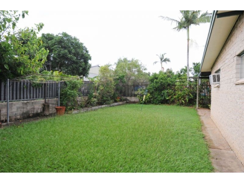 41 Anderson Street, Clinton QLD 4680