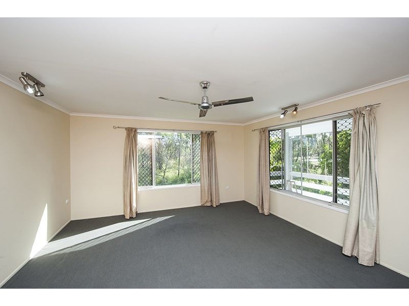 1 Capella Street, Telina QLD 4680