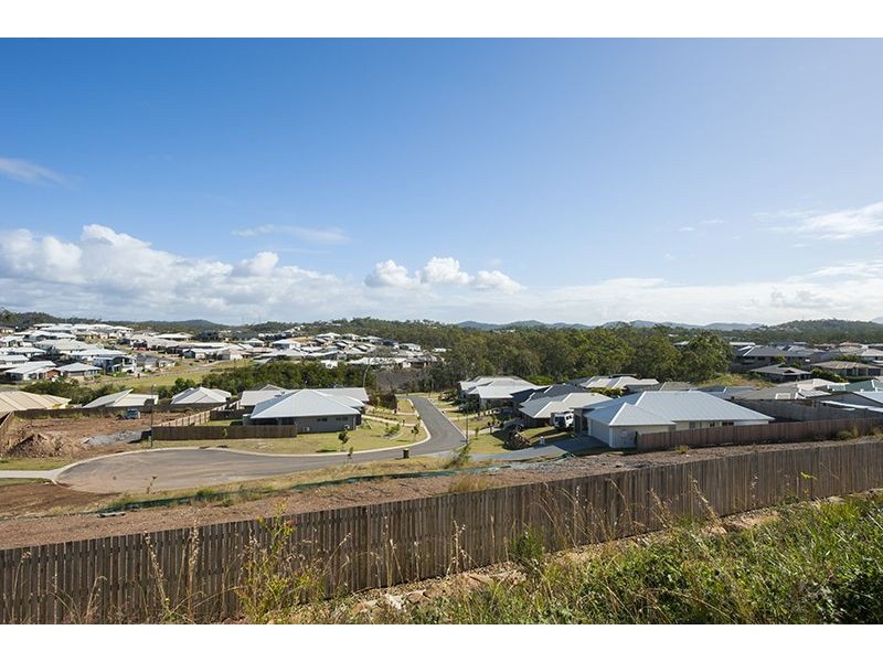 56 Katrina Boulevard, New Auckland QLD 4680