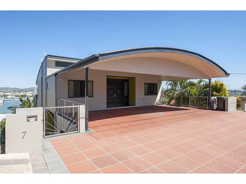7 Auckland Street, Gladstone QLD 4680