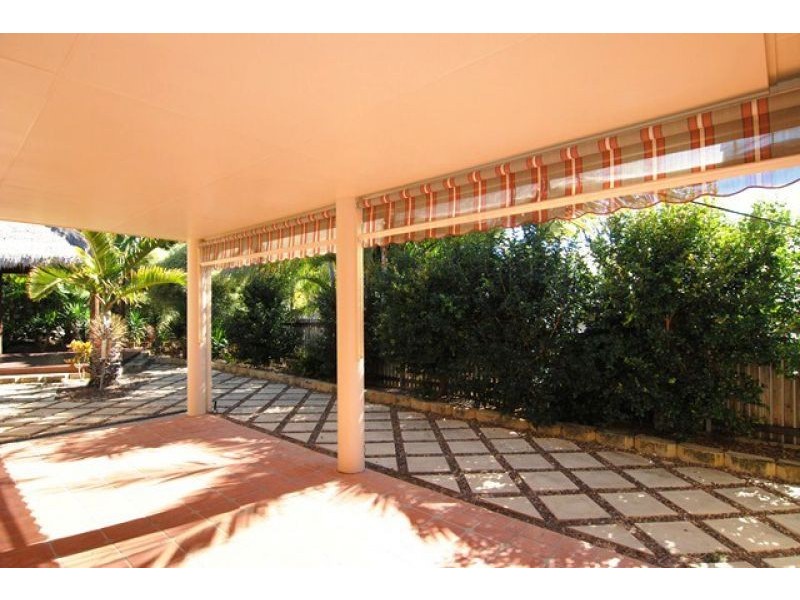 11 Caprice Street, Telina QLD 4680