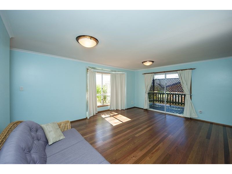 8 Columbia Avenue, Clinton QLD 4680