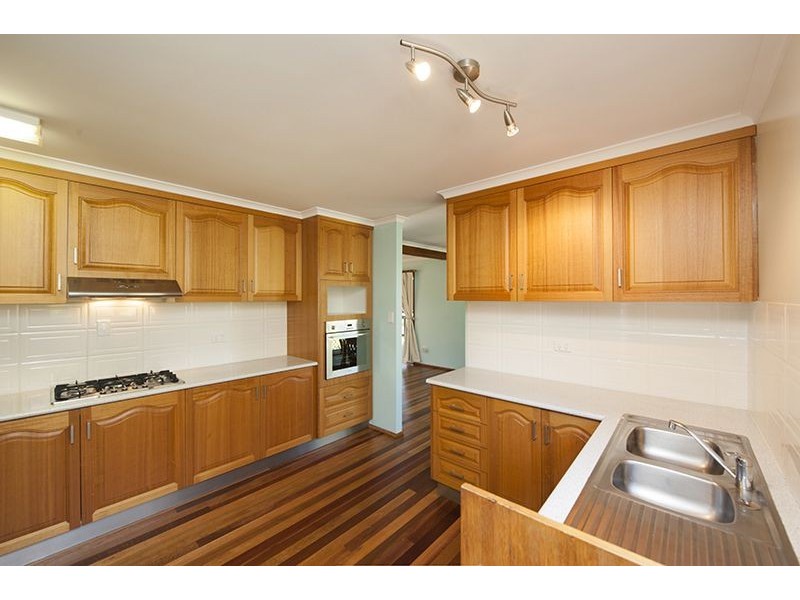 8 Columbia Avenue, Clinton QLD 4680