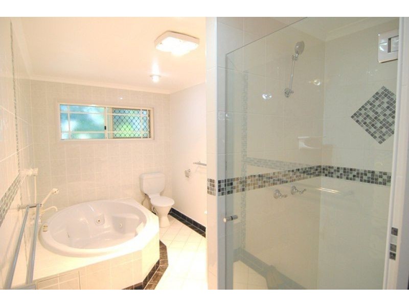 16 Solonika Court, South Gladstone QLD 4680