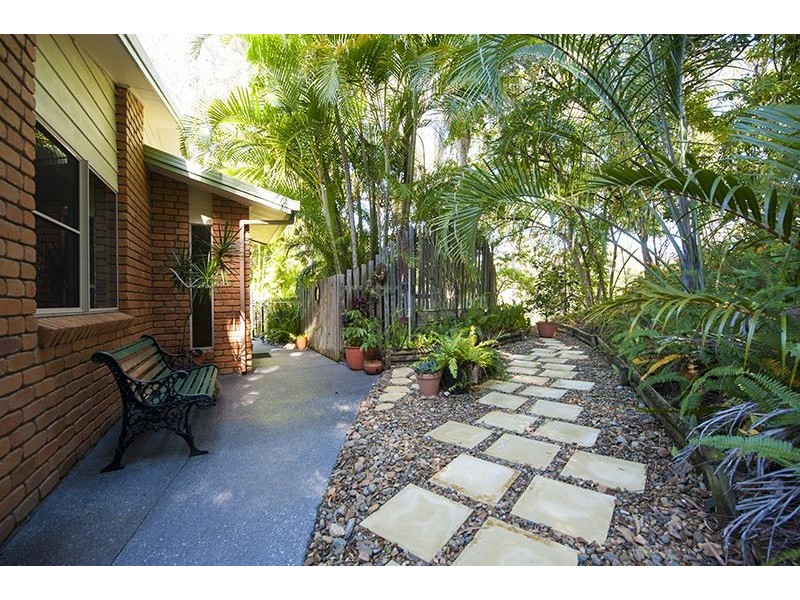 28 Helen Crescent, Wurdong Heights QLD 4680