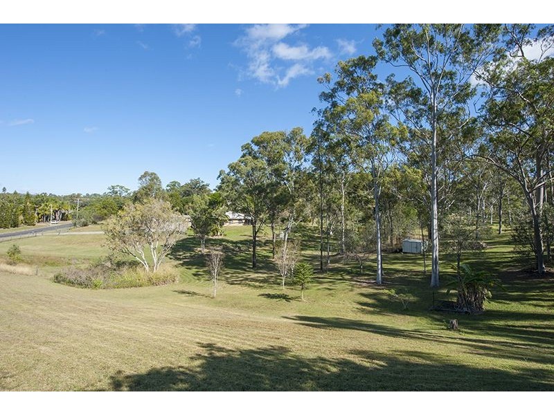 28 Helen Crescent, Wurdong Heights QLD 4680