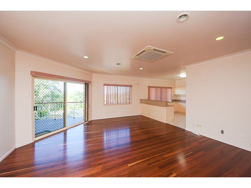 38 Carinya Drive, Clinton QLD 4680