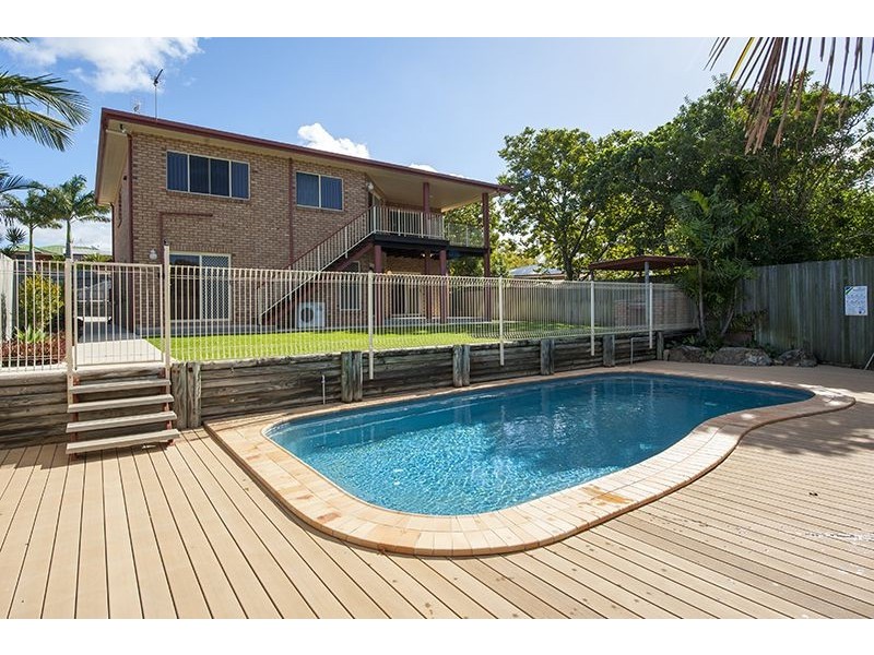 38 Carinya Drive, Clinton QLD 4680