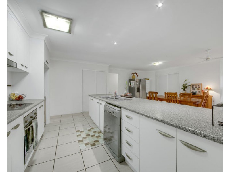 2a Ingra Close, Glen Eden QLD 4680