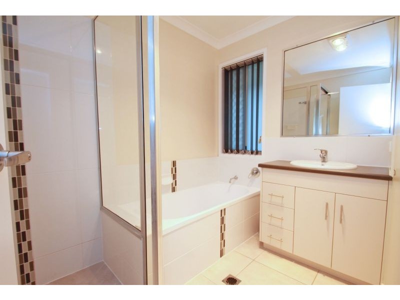 46 Victoria Avenue, Glen Eden QLD 4680