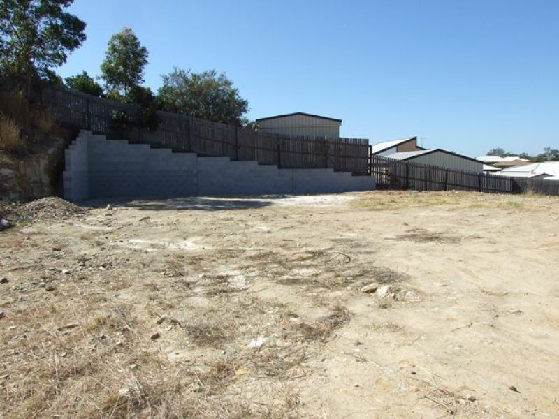 16 Jeana Close, Boyne Island QLD 4680