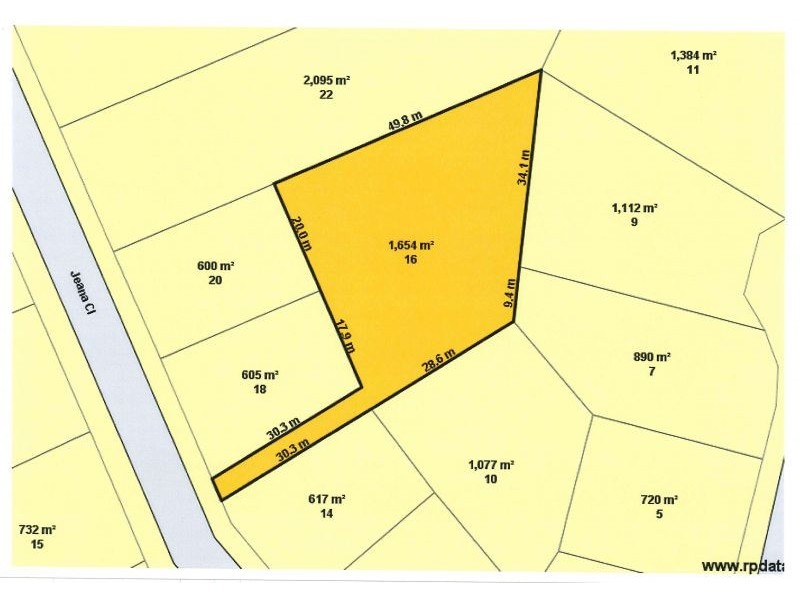 16 Jeana Close, Boyne Island QLD 4680
